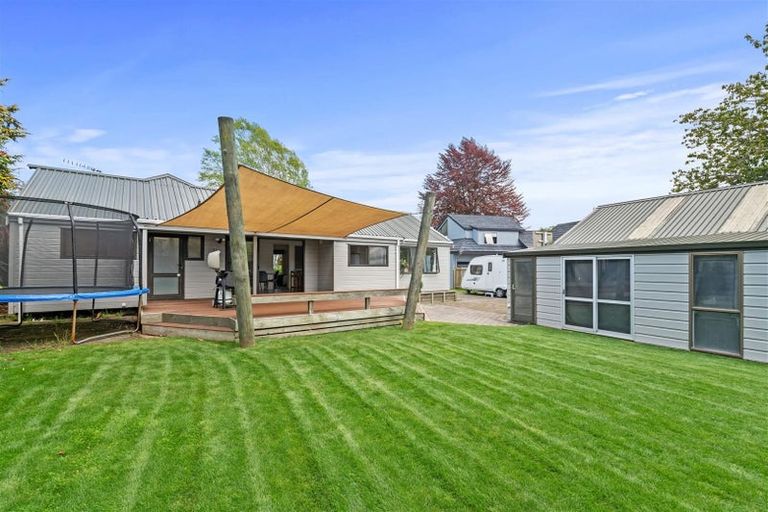 Photo of property in 12 Waitawa Place, Lynmore, Rotorua, 3010