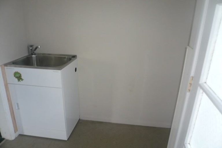 Photo of property in 113 Henderson Valley Road, Henderson, Auckland, 0612