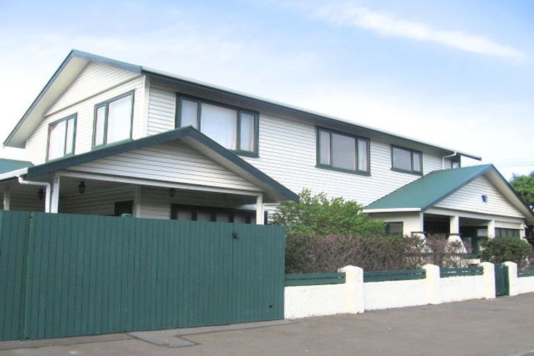 Photo of property in 51 Freyberg Street, Lyall Bay, Wellington, 6022