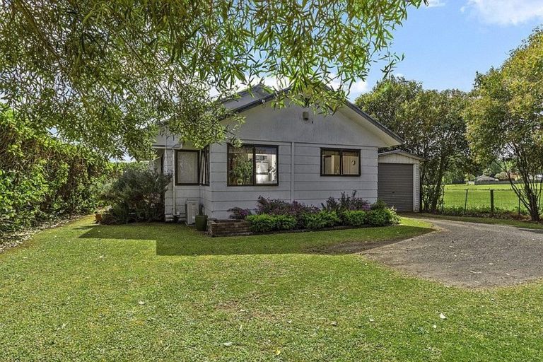 Photo of property in 842 Kahikatea Flat Road, Waitoki, Kaukapakapa, 0871