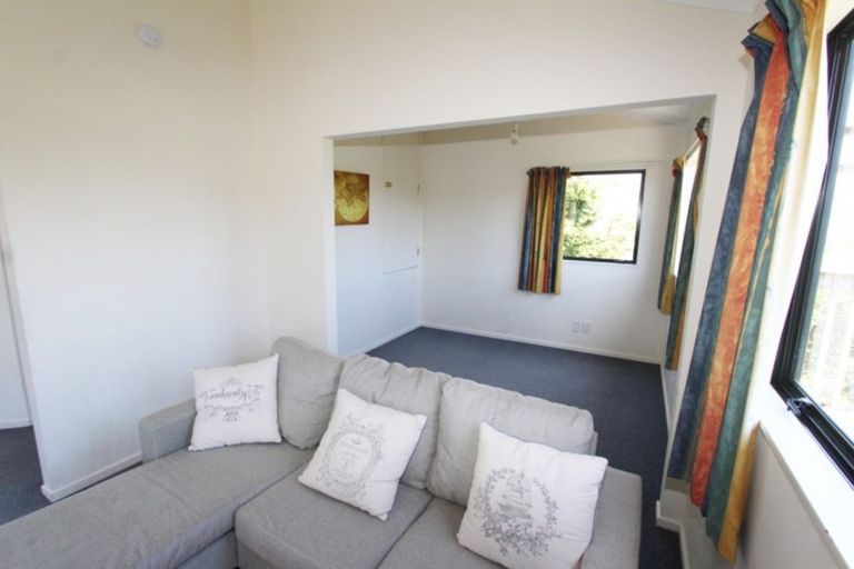 Photo of property in 16 Morere Street, Titahi Bay, Porirua, 5022