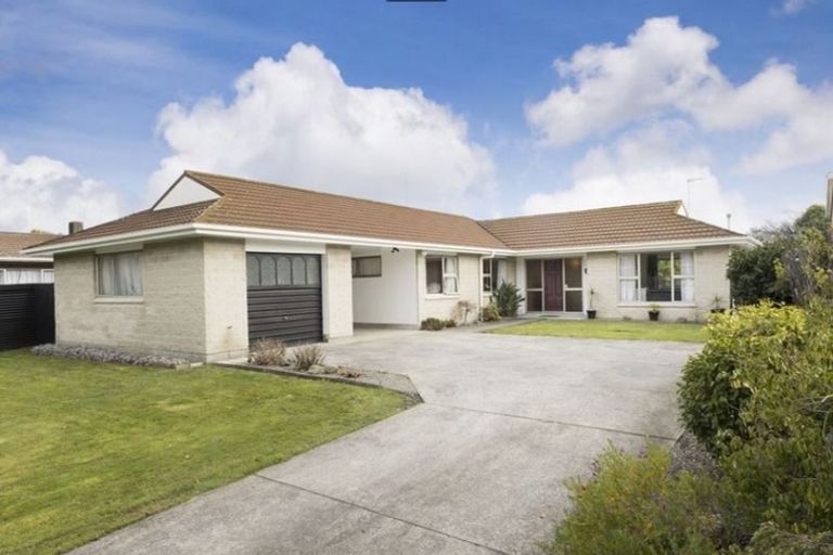 Photo of property in 80 John F Kennedy Drive, Milson, Palmerston North, 4414