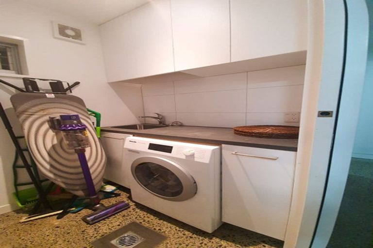 Photo of property in 2/83 Hinemoa Street, Birkenhead, Auckland, 0626