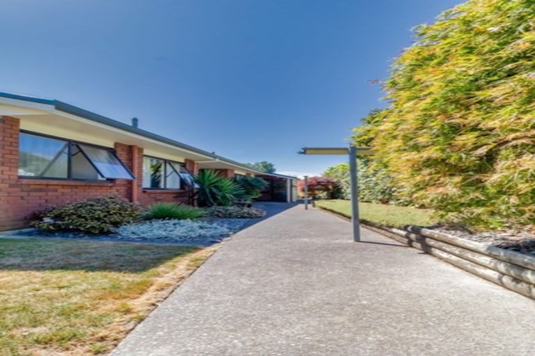 Photo of property in 26 Kingsgate Avenue, Havelock North, 4130