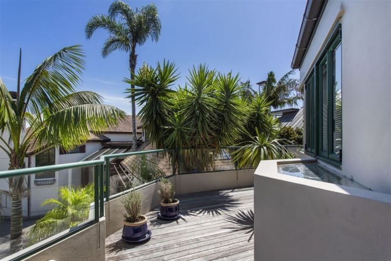 Photo of property in 45b Takutai Avenue, Half Moon Bay, Auckland, 2012