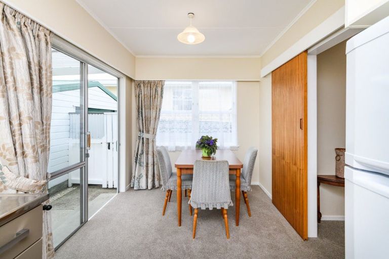 Photo of property in 12 Dewe Avenue, Feilding, 4702