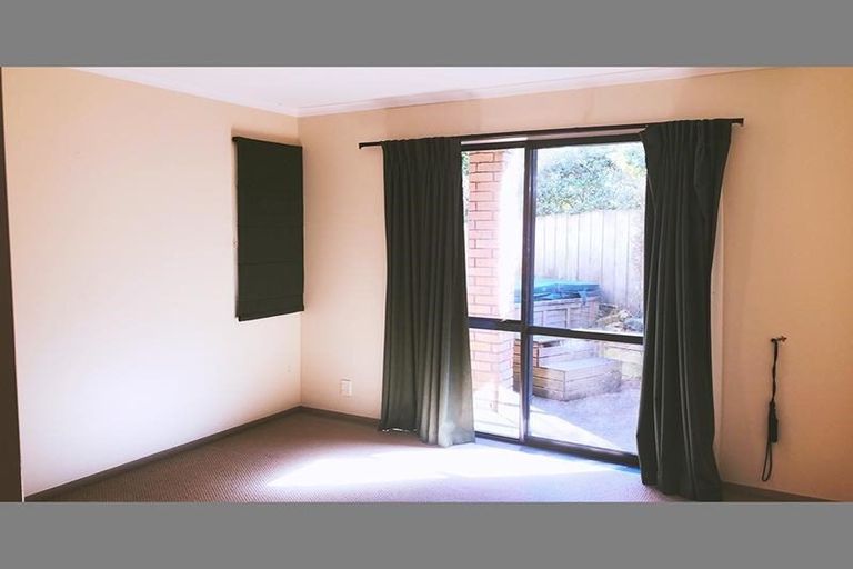 Photo of property in 17a Grassways Avenue, Pakuranga, Auckland, 2010