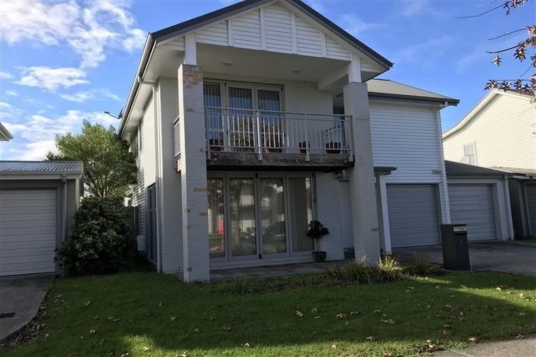 Photo of property in 3 Tarapiroe Avenue, Takanini, 2112
