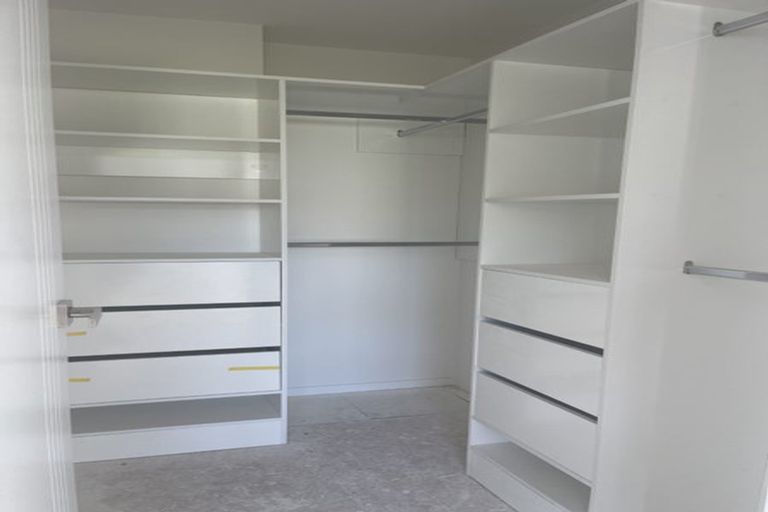 Photo of property in 28a Larne Avenue, Pakuranga Heights, Auckland, 2010