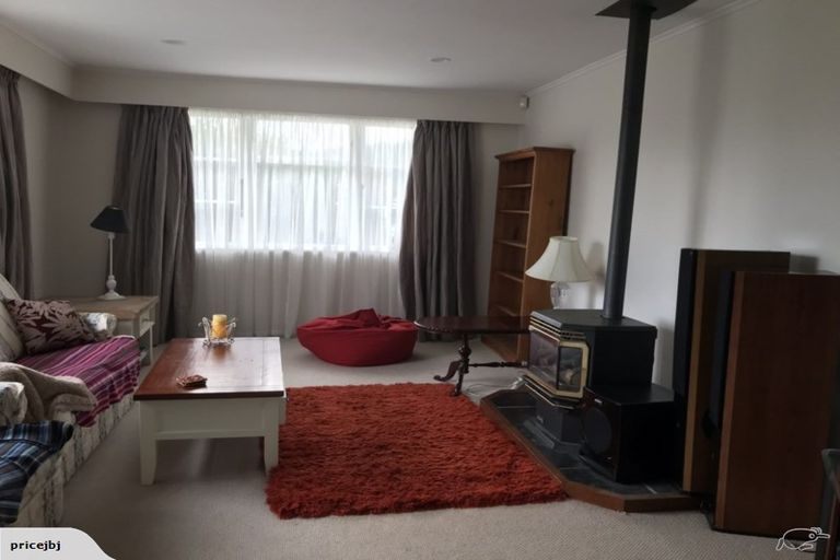 Photo of property in 45 Ararino Street, Trentham, Upper Hutt, 5018