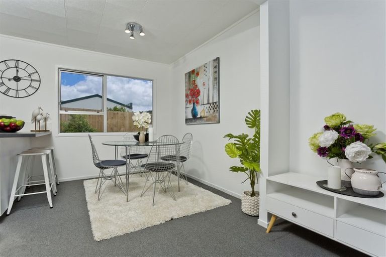 Photo of property in 89 Lynn Road, Bayview, Auckland, 0629