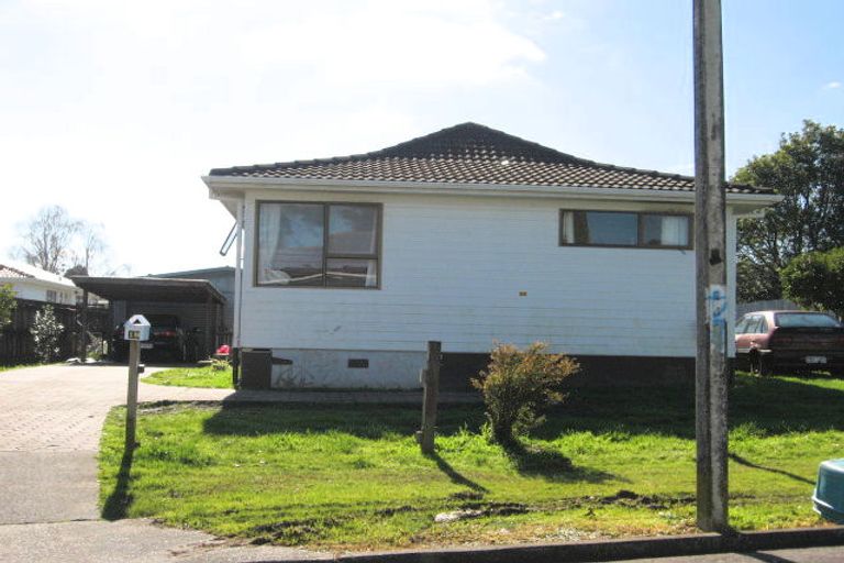 Photo of property in 18 Tilbrook Place, Papakura, 2110