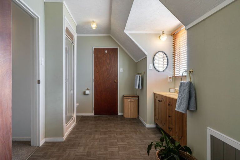 Photo of property in 8 Mcarthur Street, Terrace End, Palmerston North, 4410