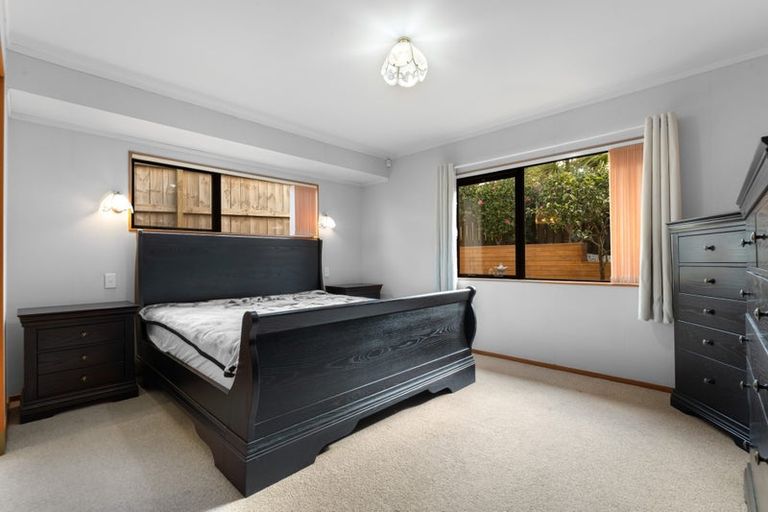 Photo of property in 1/66 Picasso Drive, West Harbour, Auckland, 0618