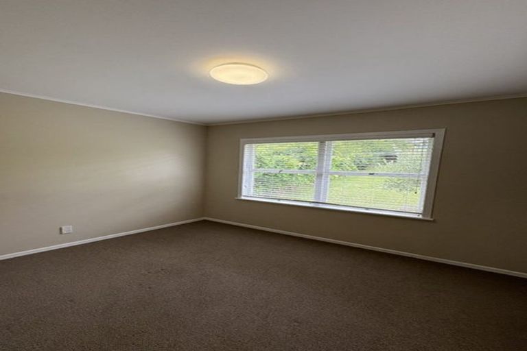 Photo of property in 54 Jaemont Avenue, Te Atatu South, Auckland, 0610