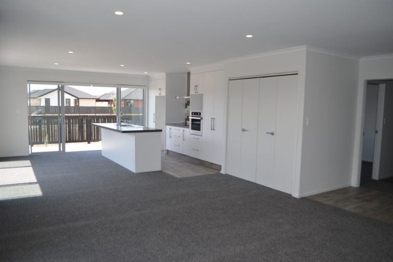 Photo of property in 87 Dunkeld Drive, Papamoa, 3118