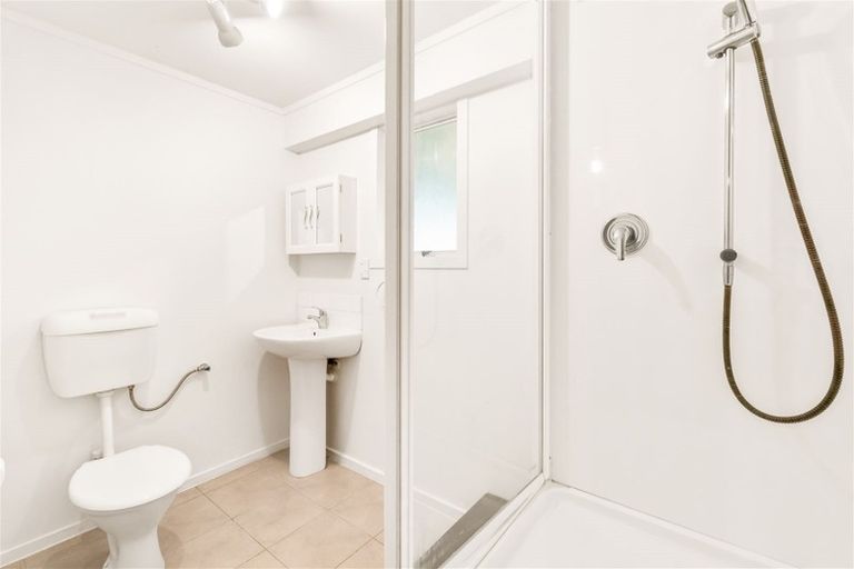 Photo of property in 2/14 Matama Road, Glen Eden, Auckland, 0602