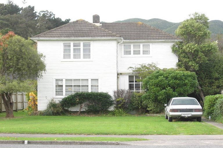 Photo of property in 274 Naenae Road, Naenae, Lower Hutt, 5011