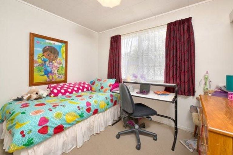 Photo of property in 21 Bellfield Road, Opaheke, Papakura, 2113