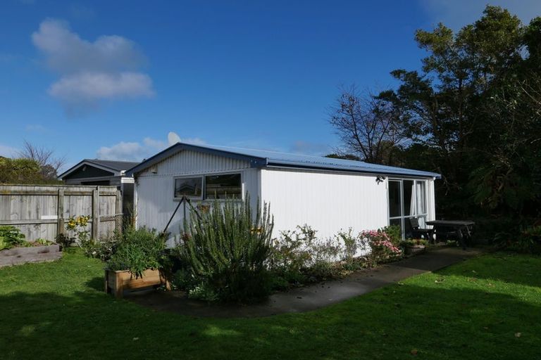 Photo of property in 61 Alexander Road, Raumati Beach, Paraparaumu, 5032