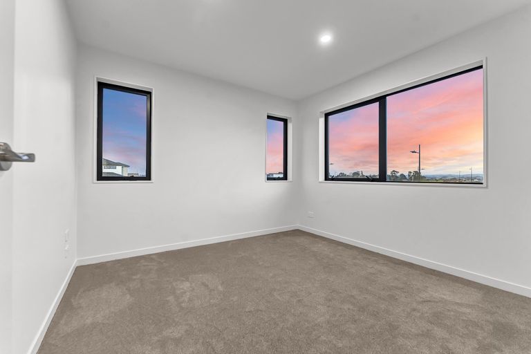 Photo of property in 14 Gertrude Cole Road, Clarks Beach, 2122