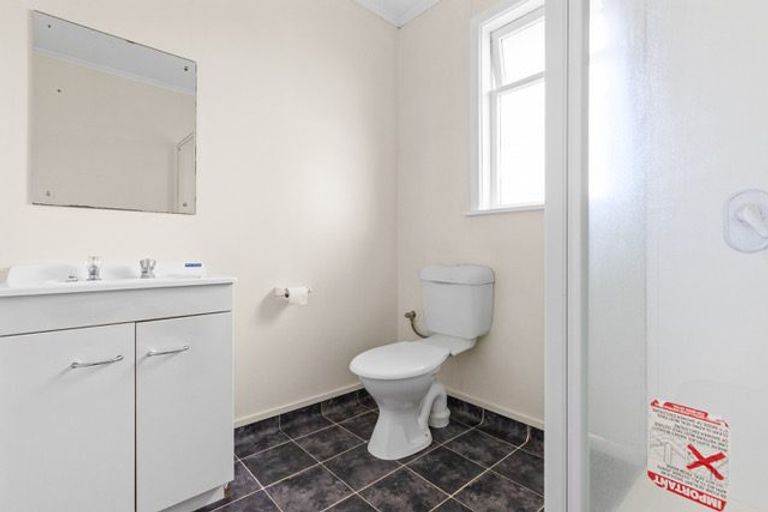 Photo of property in 3/122 Maddison Street, Akina, Hastings, 4122