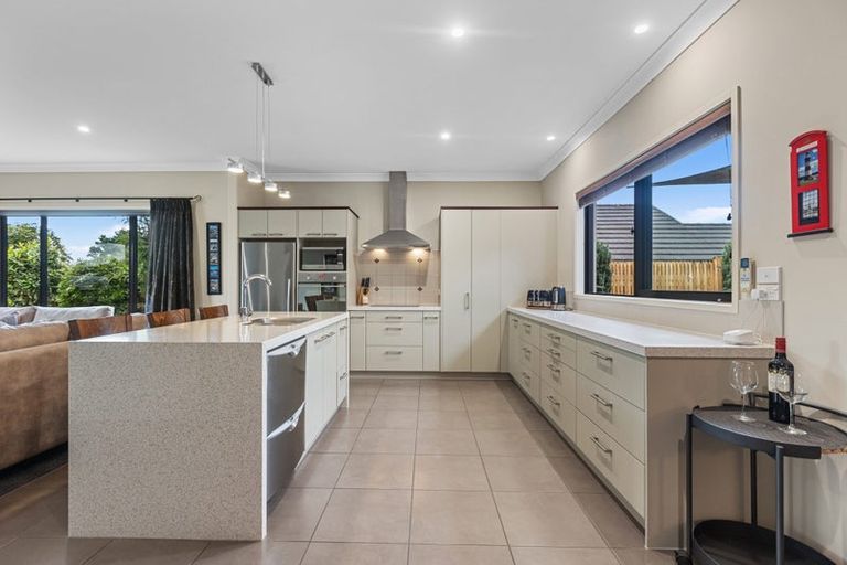 Photo of property in 40 Rexford Heights, Pyes Pa, Tauranga, 3112