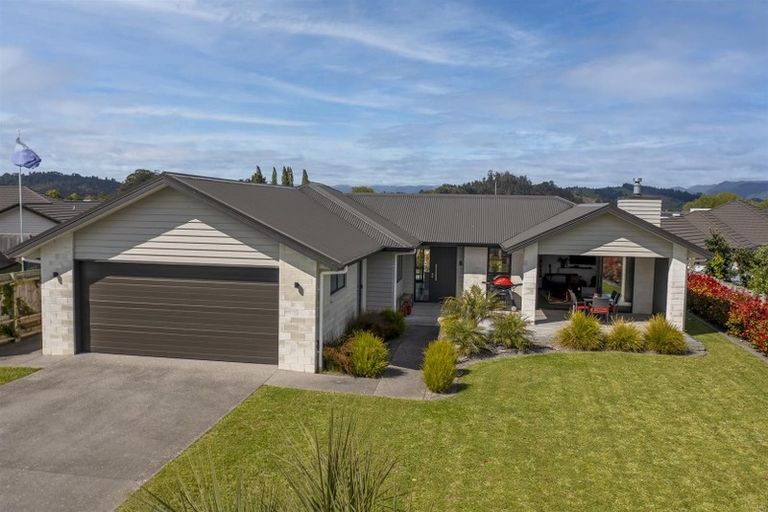 Photo of property in 4 Topping Place, Whitianga, 3510