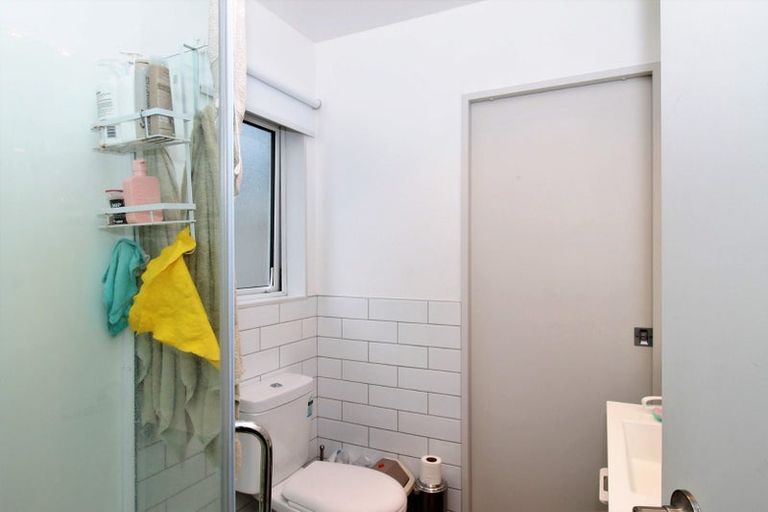 Photo of property in 109 Cascades Road, Pakuranga Heights, Auckland, 2010