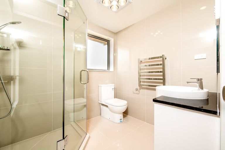 Photo of property in 31 Twin Parks Rise, Papakura, 2110