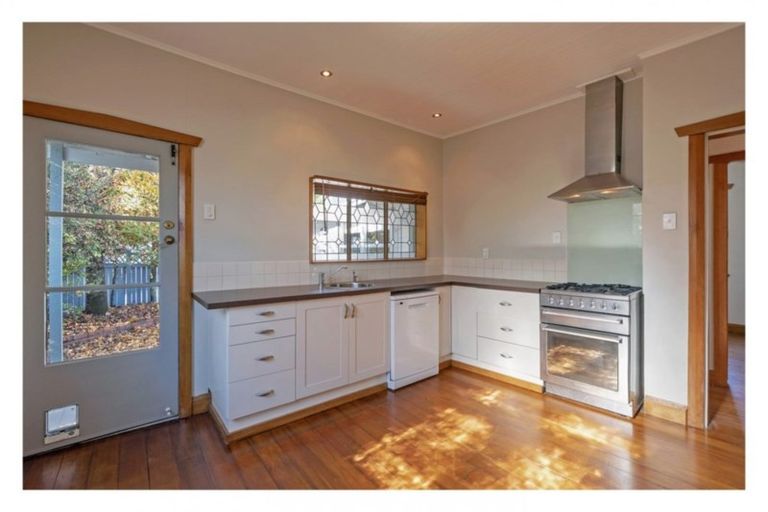 Photo of property in 2/19 Tahunanui Drive, Tahunanui, Nelson, 7011