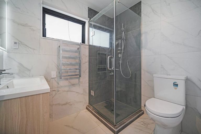 Photo of property in 10c Finchley Road, Torbay, Auckland, 0632
