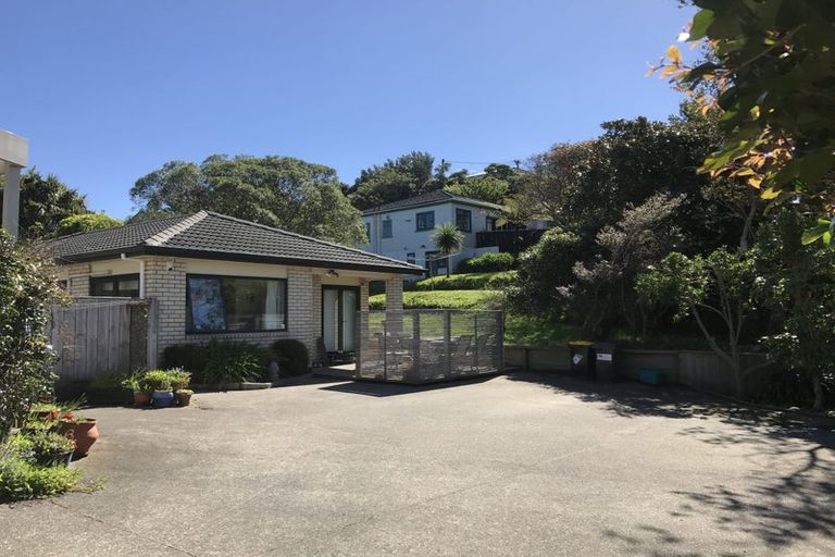 Photo of property in 17a Raumati Terrace, Khandallah, Wellington, 6035