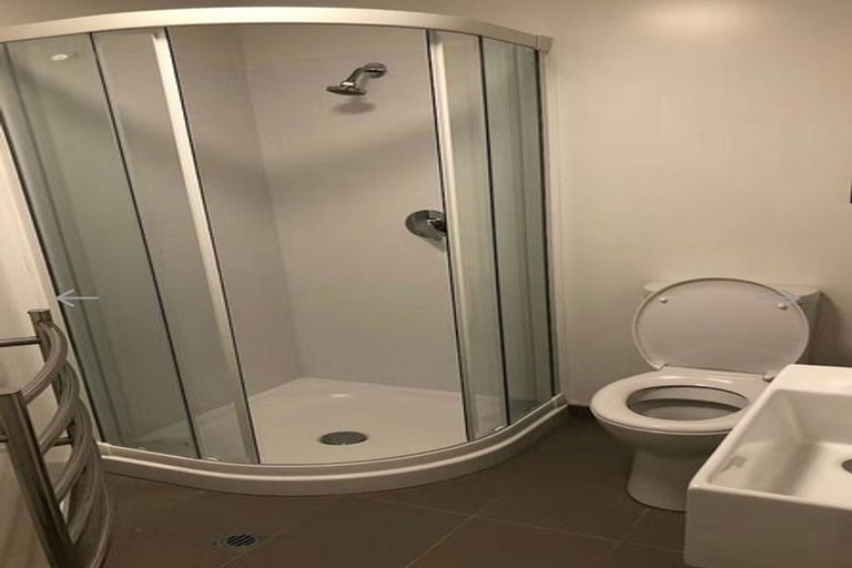 Photo of property in Quantum On Thorndon Quay, 7/163a Thorndon Quay, Pipitea, Wellington, 6011