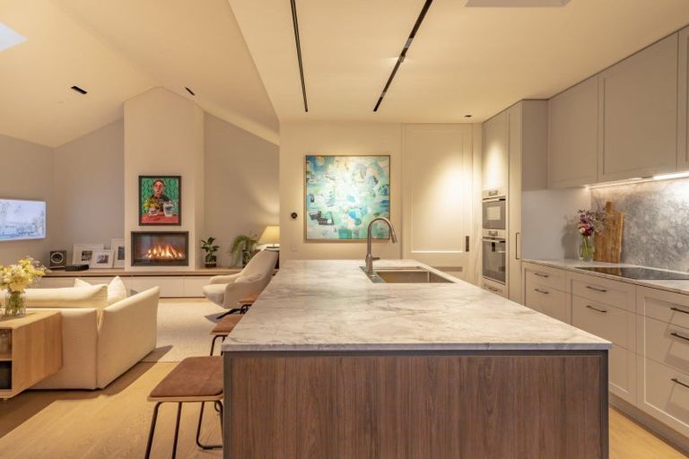 Photo of property in 9a Caernarvon Street, Arrowtown, 9302