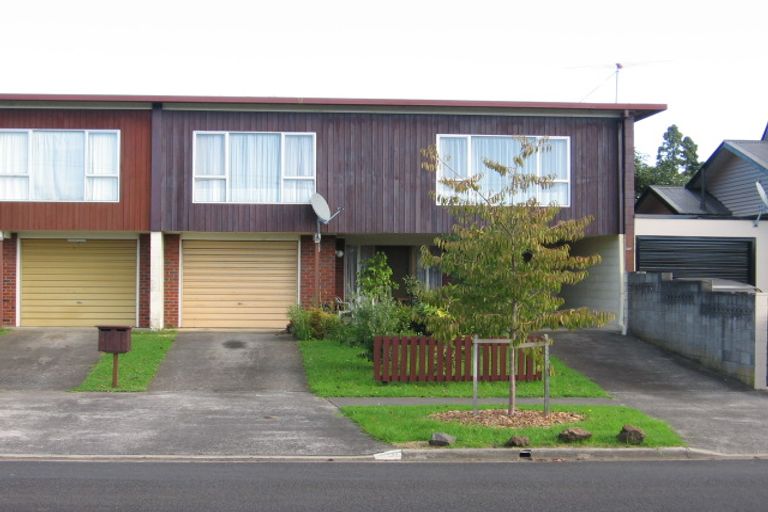 Photo of property in 1 Maunu Road, Papatoetoe, Auckland, 2025