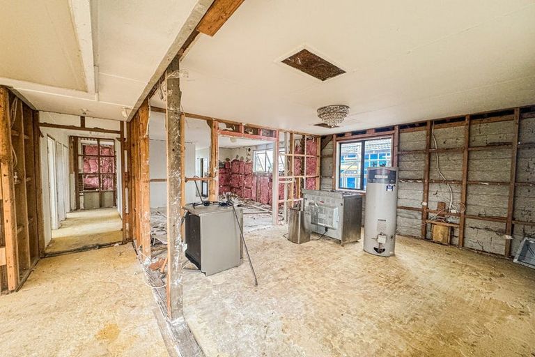 Photo of property in 2 Wimpey Street, Mangere, Auckland, 2022