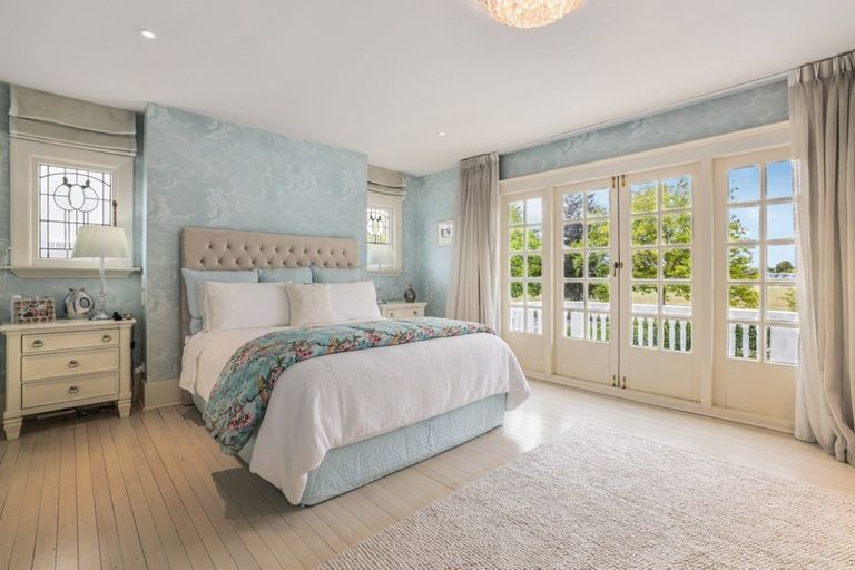 Photo of property in 1 Rochdale Street, Fendalton, Christchurch, 8014