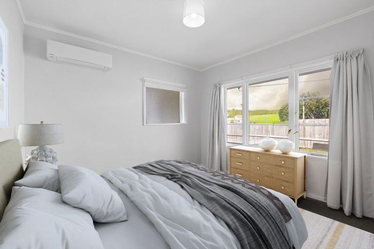 Photo of property in 2 Old Farm Road, Hamilton East, Hamilton, 3216