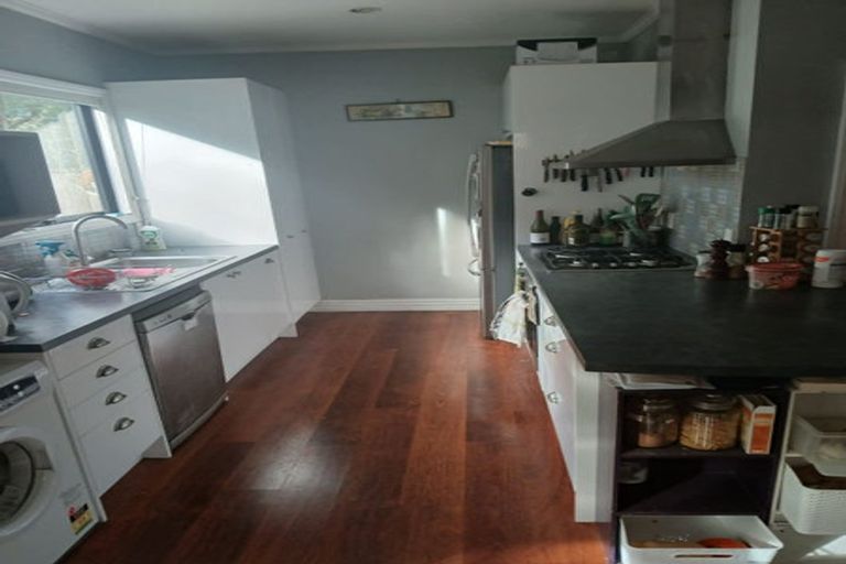 Photo of property in 166a Aro Street, Aro Valley, Wellington, 6021