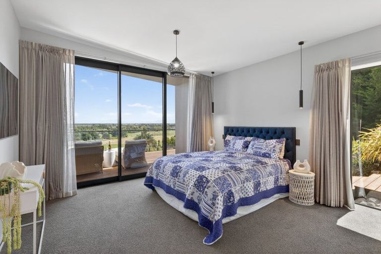 Photo of property in 13 Redmund Spur Road, Kennedys Bush, Christchurch, 8025