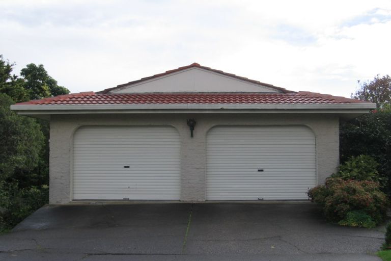 Photo of property in 27 Sanctuary Point, Sunnyhills, Auckland, 2010