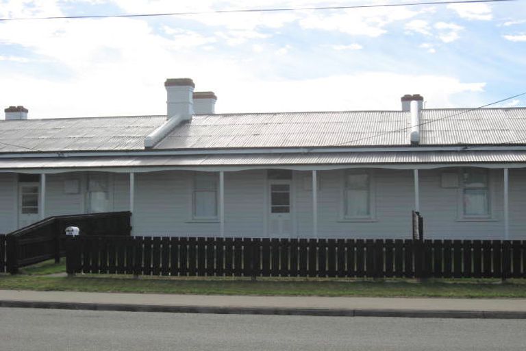 Photo of property in 92-98 High Street, Waimate, 7924