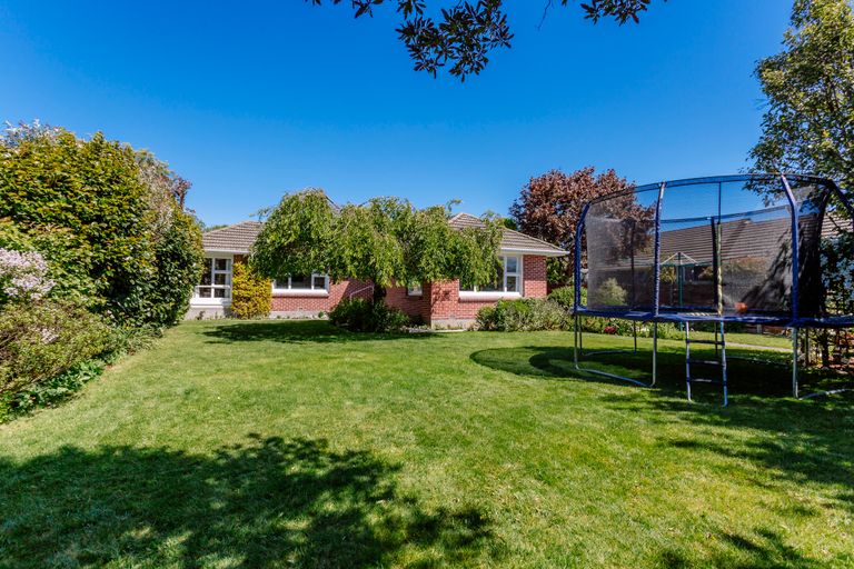 Photo of property in 75 Kaiwara Street, Hoon Hay, Christchurch, 8025
