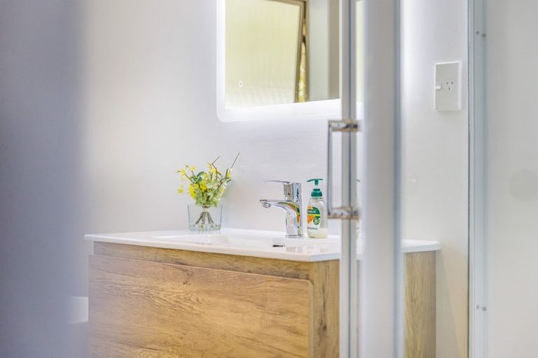 Photo of property in 33 Gala Place, Henderson, Auckland, 0612