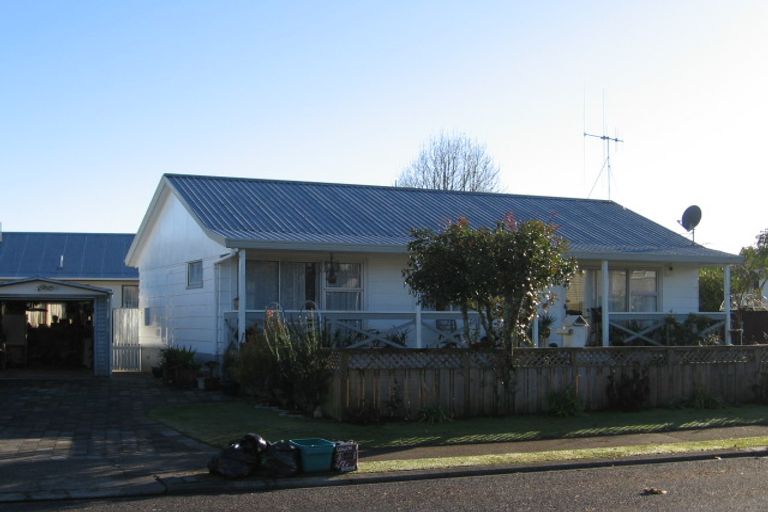 Photo of property in 1 Thode Place, Nawton, Hamilton, 3200