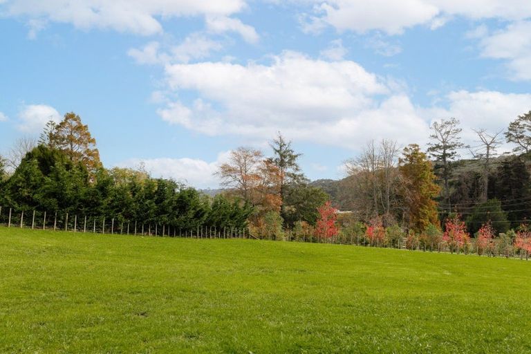Photo of property in 152 Mahoenui Valley Road, Coatesville, 0793