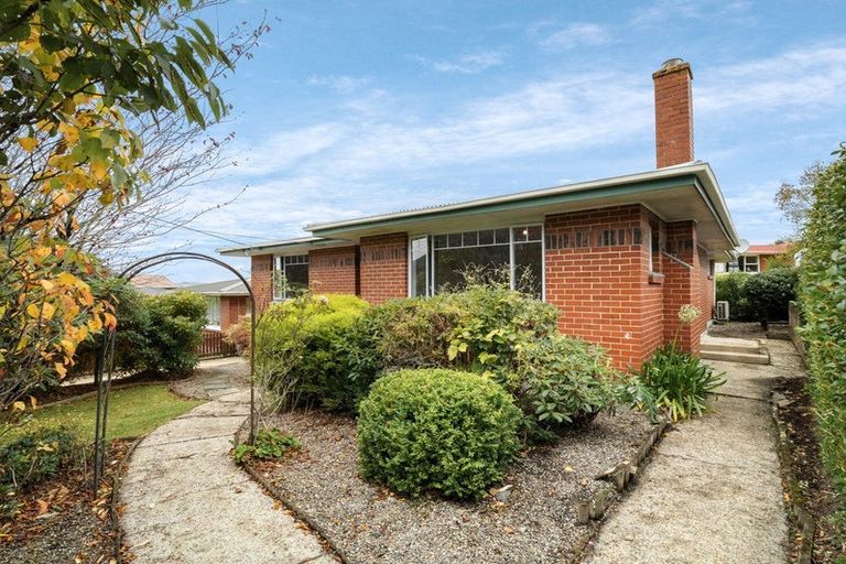 Photo of property in 112 Wakari Road, Helensburgh, Dunedin, 9010