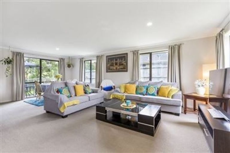 Photo of property in 21h Bonita Avenue, Stanmore Bay, Whangaparaoa, 0932