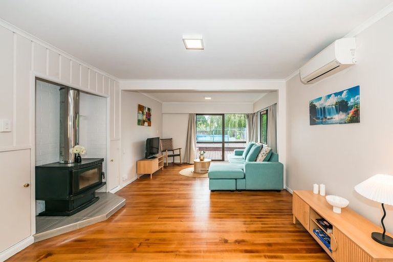 Photo of property in 18 Ruru Road, Otaihanga, Paraparaumu, 5036